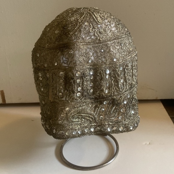 Accessories - Antique 1920s Flapper Girl Evening Cloche Hat